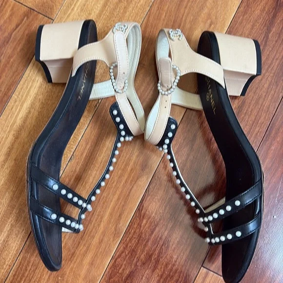 Chanel Black and Tan with pearls Women's Sandals - Picture 4 of 12